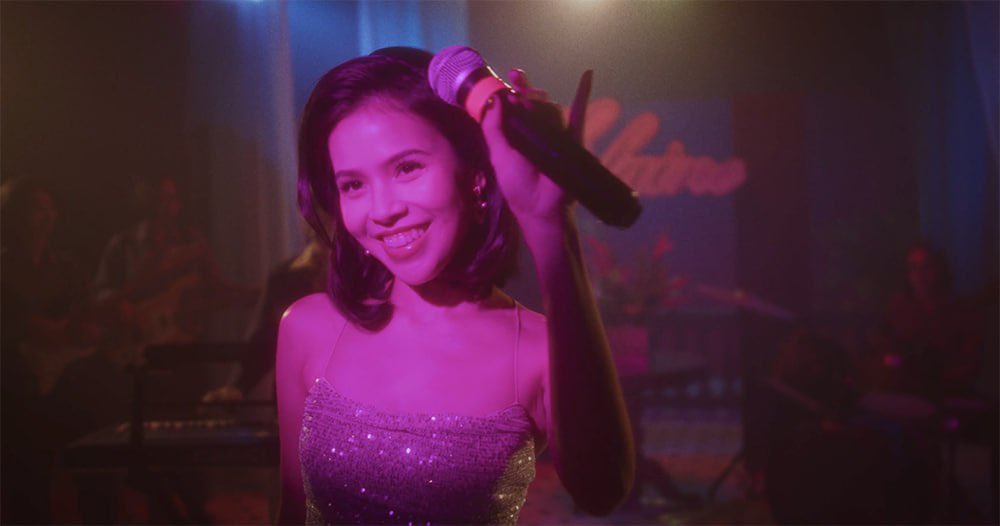 denielemein's tweet photo. ELENITA ELENA ELAINE (dir. Gabriela Serrano)
• sci-fi, drama | 19 min 39 sec
• in dreamless manila, a fallen star appears on the eve of a woman's departure to help her and her mother say goodbye.
• agot isidro, gabby padilla, mariana serrano https://t.co/cssKN8DplD