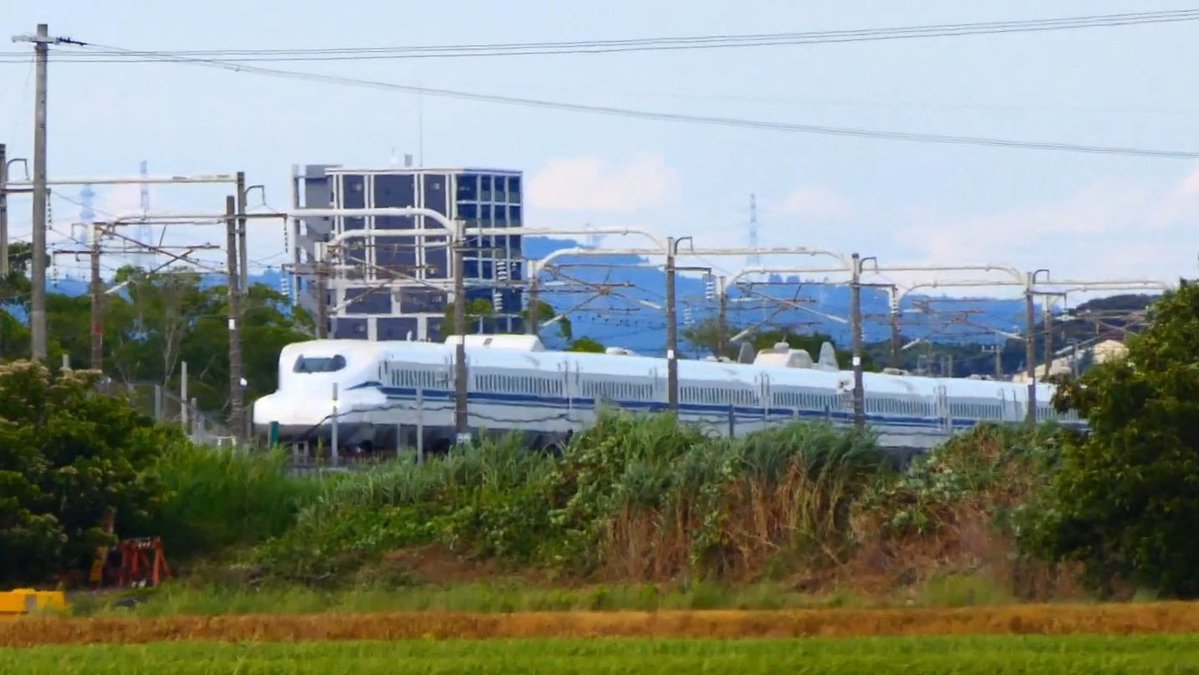 923_yellow's tweet photo. 7/29 🚄N700S💙J0編成

昨日に続いて今日も試運転を続けるJ0編成

2日連続
昨日と同じスジで2往復

2往復目の往路下りも撮影

神出鬼没のJ0編成

3日連続はない…よね？？？

#N700S
#J0編成
#新幹線確認試験車
#神出鬼没 https://t.co/fva1ylUjja