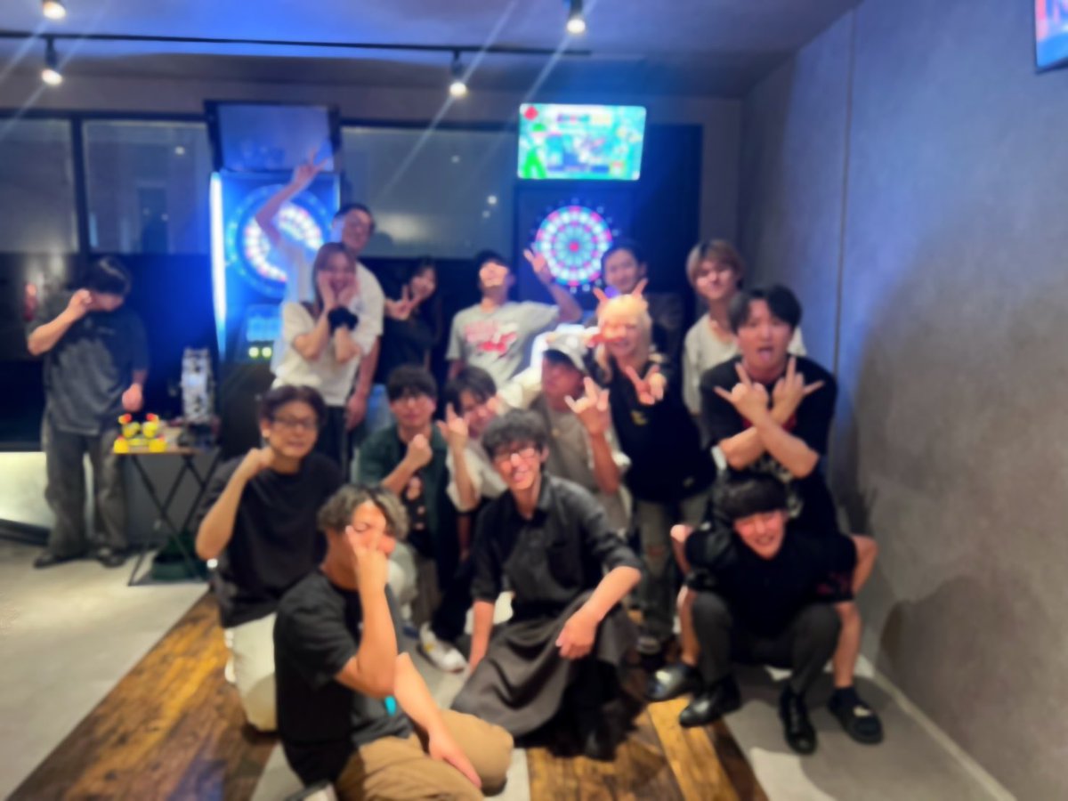 bar_lapin's tweet photo. いつもお世話になってる
近所のダーツバーさんと
常連さん同士で交流戦‼️

リーグ形式で
普段、真剣勝負をあまりしない
飲みダーツメインのみんなで、
ガロン、トリオス多めにして
盛り上がりながらチーム戦しました❣️

今後も開催予定なので
興味がある方はぜひ次回以降
ご参加ください😊✨ https://t.co/6N12SZNY5Z