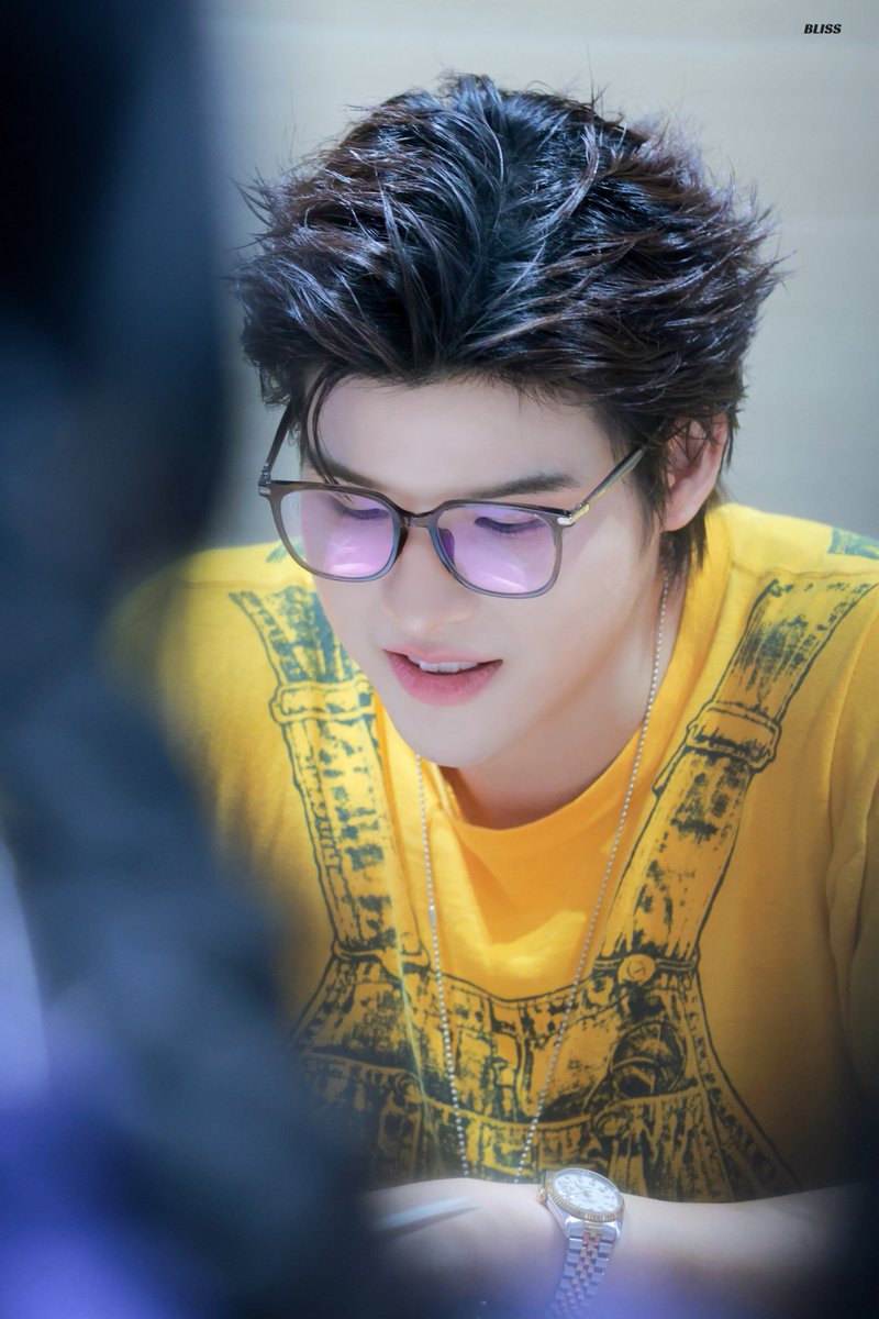 silver92junior's tweet photo. @Bliss_SkyNani @skywongraveee Breathtaking visual 😍🥰

SKYNANI SMYLENEONA FANSIGN

#งานมหกรรมนิยายนานาชาติ2026xSkyNani
#skywongravee
@skywongraveee https://t.co/sI2y0U2pp4