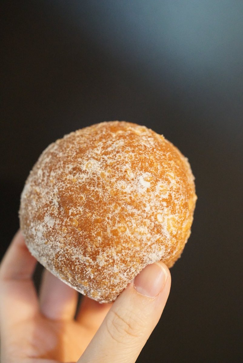 LittleBirbMame's tweet photo. ลองมาหลายร้านละ ยังให้ Dozenut ที่สุด😋 https://t.co/A0UhOsbFOn