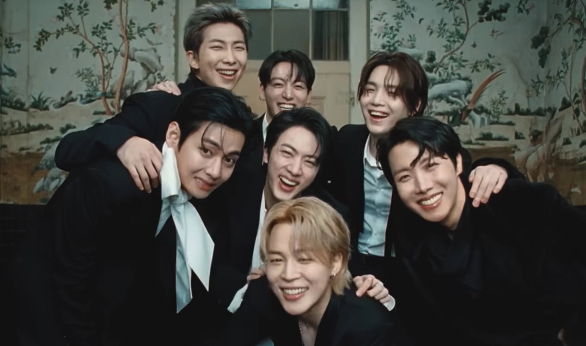 olive_jinnim's tweet photo. いつでも7人の決断を尊重します
いちばんかっこいい形で終結してくれて
清々しさが残る
7人を彼らの音楽を
これからも信じて愛していくことに
何ら変わりはない
もう!あの場所だけど載せちゃうぜ♡
#Jinstagram
#방탄소년단진 #진 #BTSJIN #JIN https://t.co/fTTkbHa6NQ