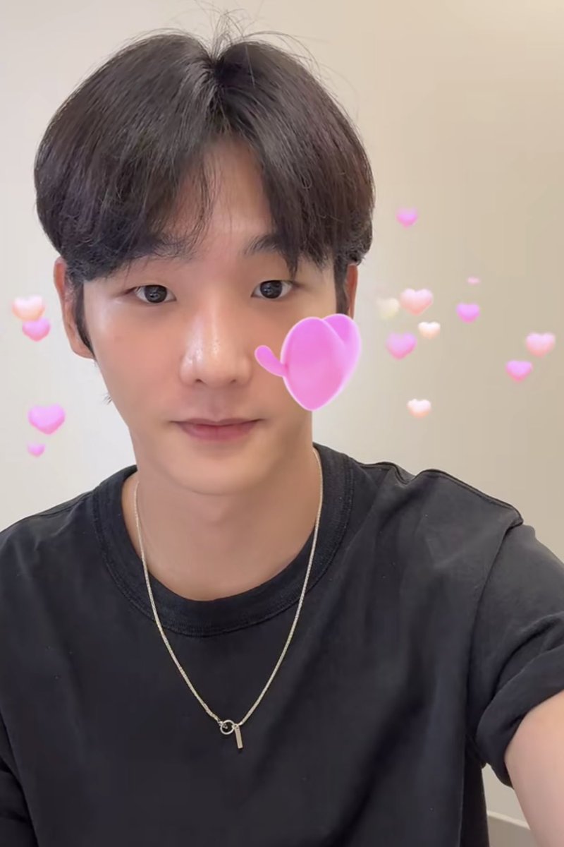 KooLkYoo_'s tweet photo. 얼마만에 지한이 라방이야…눈물나ㅠ
자주 보자🥹🧡 https://t.co/mHRTz3MrGj