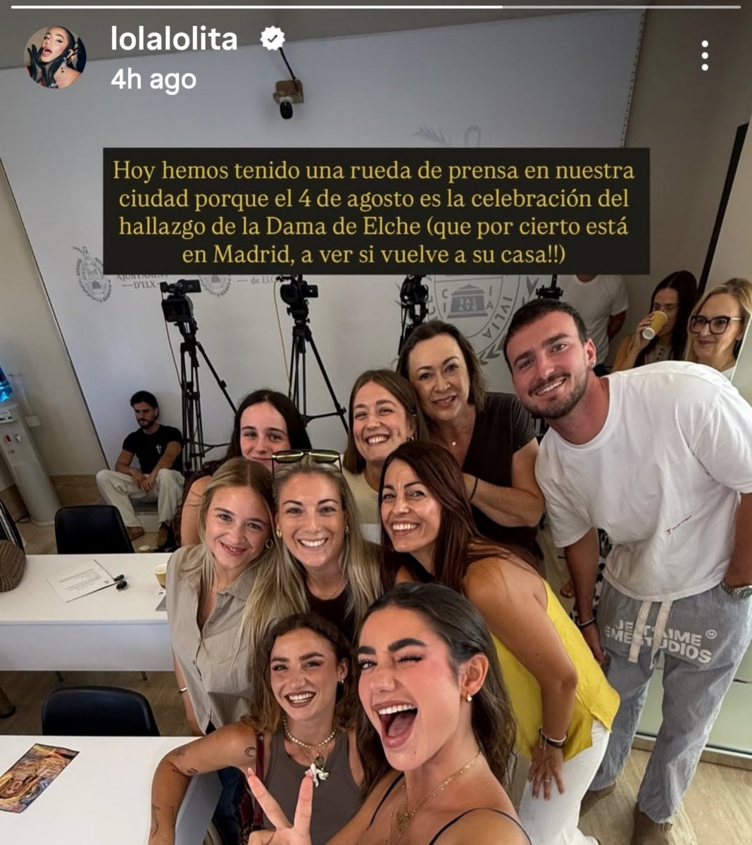 alexandra tweet media