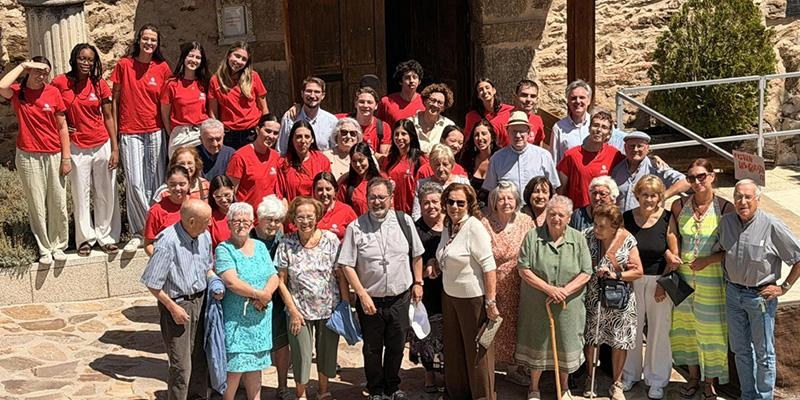archimadrid's tweet photo. 📰Vicente Martín, en el #CampoVoluntariado de @CaritasMadrid: «Cuanto más os hayáis entregado, más vais descubriendo que los primeros transformados sois vosotros»

➡️Fue un encuentro entre generaciones y un momento para agradecer todo lo compartido.

https://t.co/u2aLDFZ9FC https://t.co/TxstOM9MFD