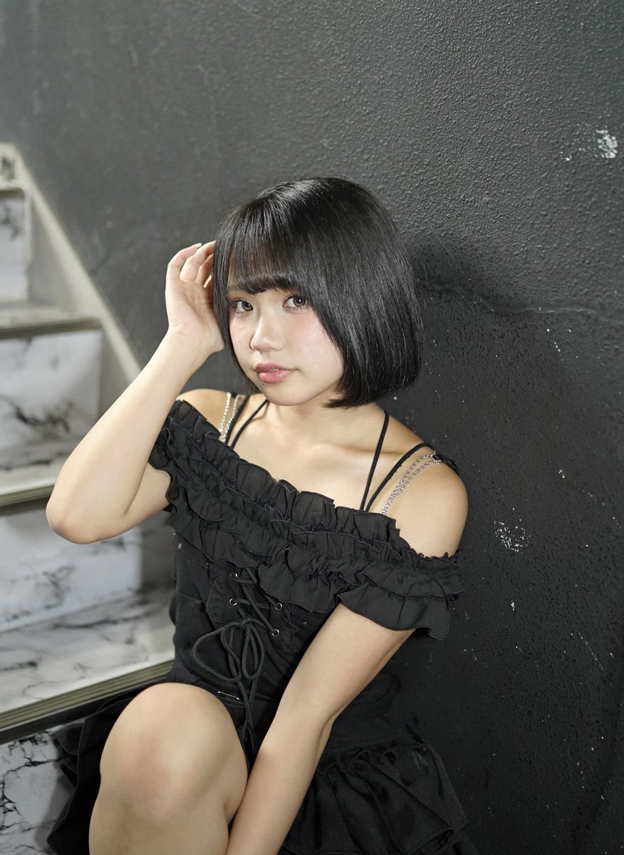 rsb_photo_jp's tweet photo. 💚ももかちゃん💚の黒ドレスはいいですね〜😊
2026.05.02 (Saturday)
Unity定期ライブ -ゆうか生誕公演-
#ももか #歌手
#Unity #Aity
#撮影会
#アイドル https://t.co/iWtykCIc7X