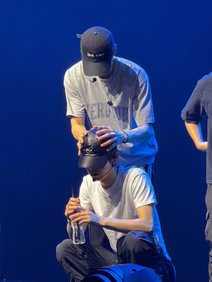 spillthevins's tweet photo. gyuvin’s love language: ragebait https://t.co/FjWjIC4nAX