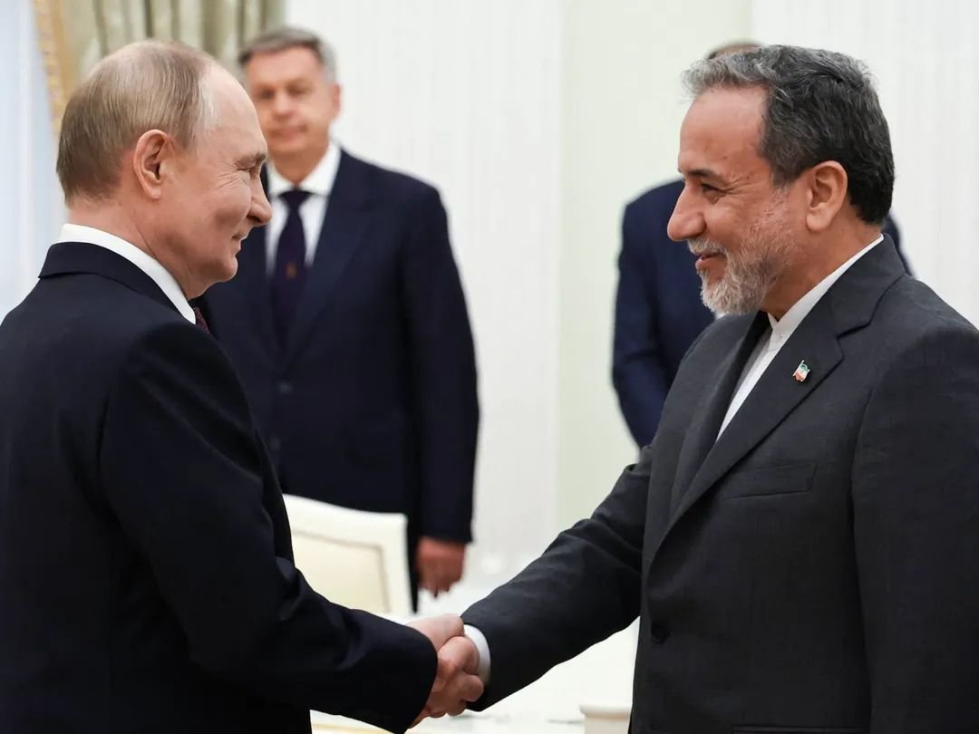 Su_35m's tweet photo. 🎖️ 🎖️

الدول التي اعلنت تضامنها مع العراق:

- اليمن

- ايران

- روسيا. https://t.co/ExUHA0WdHn