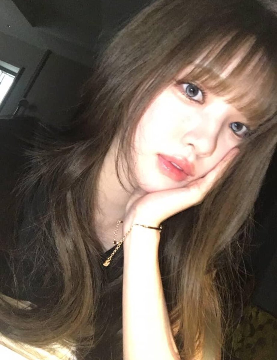 H2H_NEWS's tweet photo. 260729 YUHA WEVERSE POST

🖤

#Hearts2Hearts #하츠투하츠 #H2H @Hearts2Hearts https://t.co/k7yoq5SO95