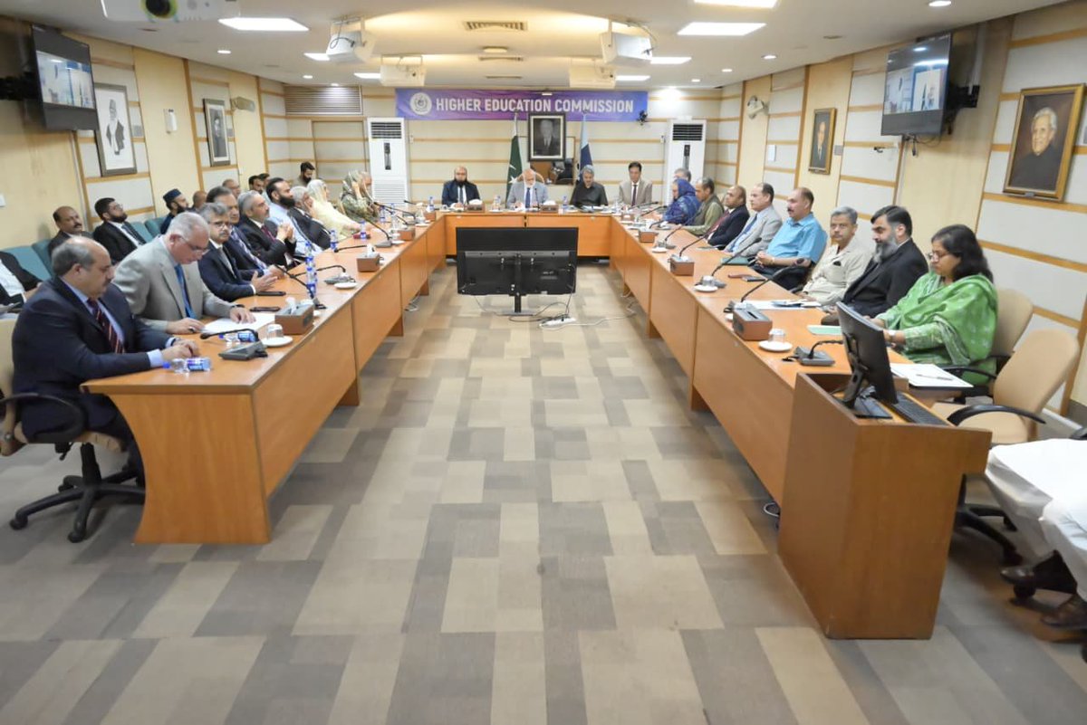 hecpkofficial's tweet photo. HEC convened a high-level meeting to review the post-National Skills Competency Test (#NSCT) landscape and advance discussions on competency-based skills and curriculum reforms aimed at strengthening higher education in Pakistan.
#HigherEducation #CurriculumReform #Skills #OBE https://t.co/T6LG0dp4g0