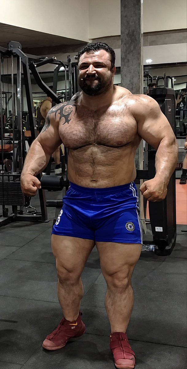 Bahmanhalimi_'s tweet photo. Old photo😉, enhanced by Ai https://t.co/nQk4JaA4F6