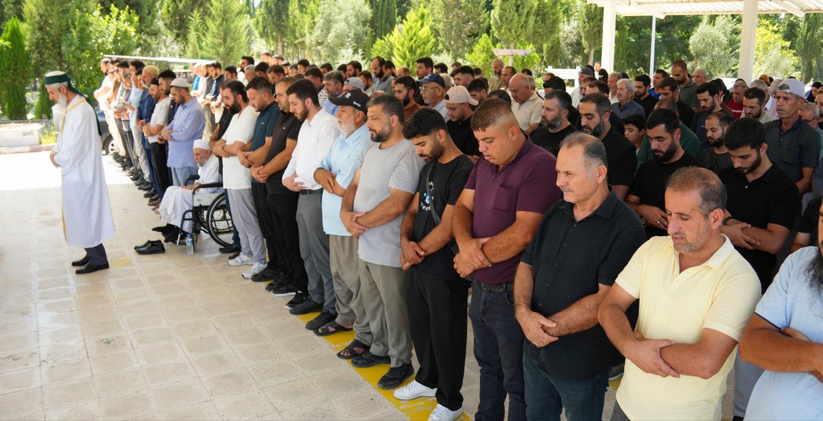 alparslankuytul's tweet photo. Alparslan Kuytul Hocaefendi, vefat eden talebesinin cenazesine katıldı. https://t.co/VuVxnLA5aC