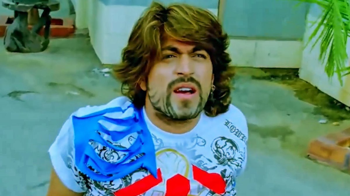 KichchaStan_45's tweet photo. Actor A has versatility. Actor B has one facial expression with different outfits.

#BRBFirstBlood #KichchaSudeep 

Actor A                                  Actor B https://t.co/0T7AChpCPE