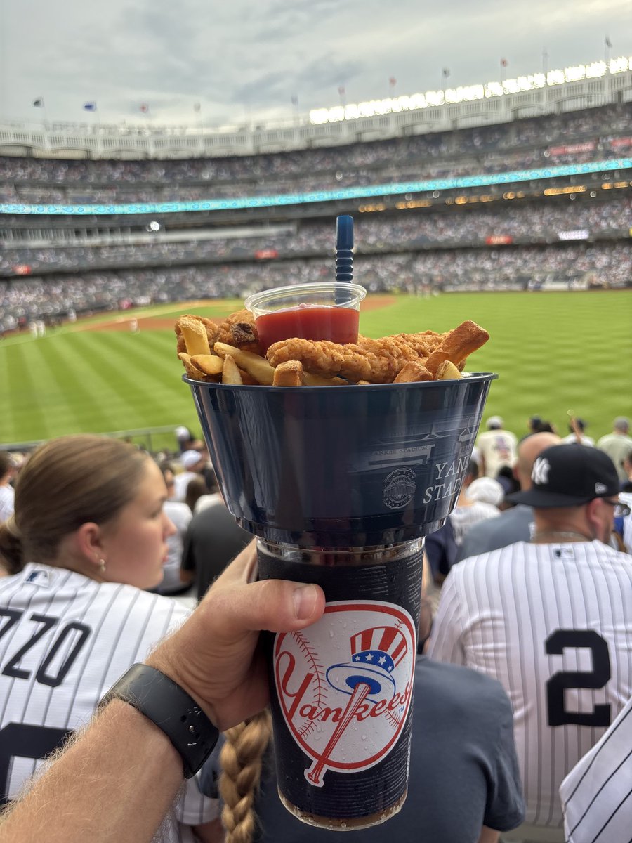 v77sco's tweet photo. @nielsonTSN1260 bucket list? How about a bucket of tendies in the bleachers of yankee stadium! https://t.co/qGhH1tMXve