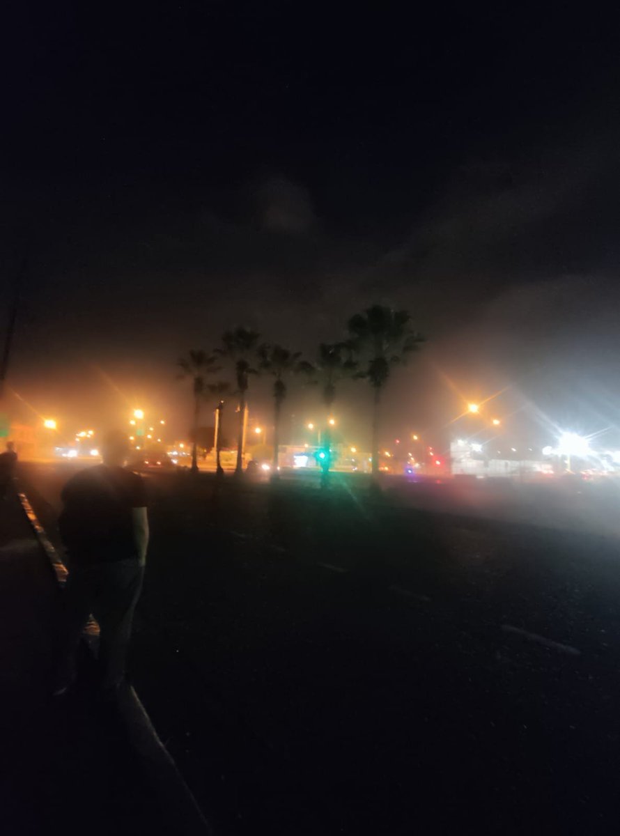 JorgeIn74166489's tweet photo. Av. Francisco Orellana desde el mall del norte hasta el redondel de las Orquídeas señores @CNEL_EP  @servicioscnelep  @alcaldiagye  dar solución a las luminarias ya que los robos se incrementan al estar oscura la vía y por ende se perjudica al ciudadano https://t.co/TUQdmrFmWJ