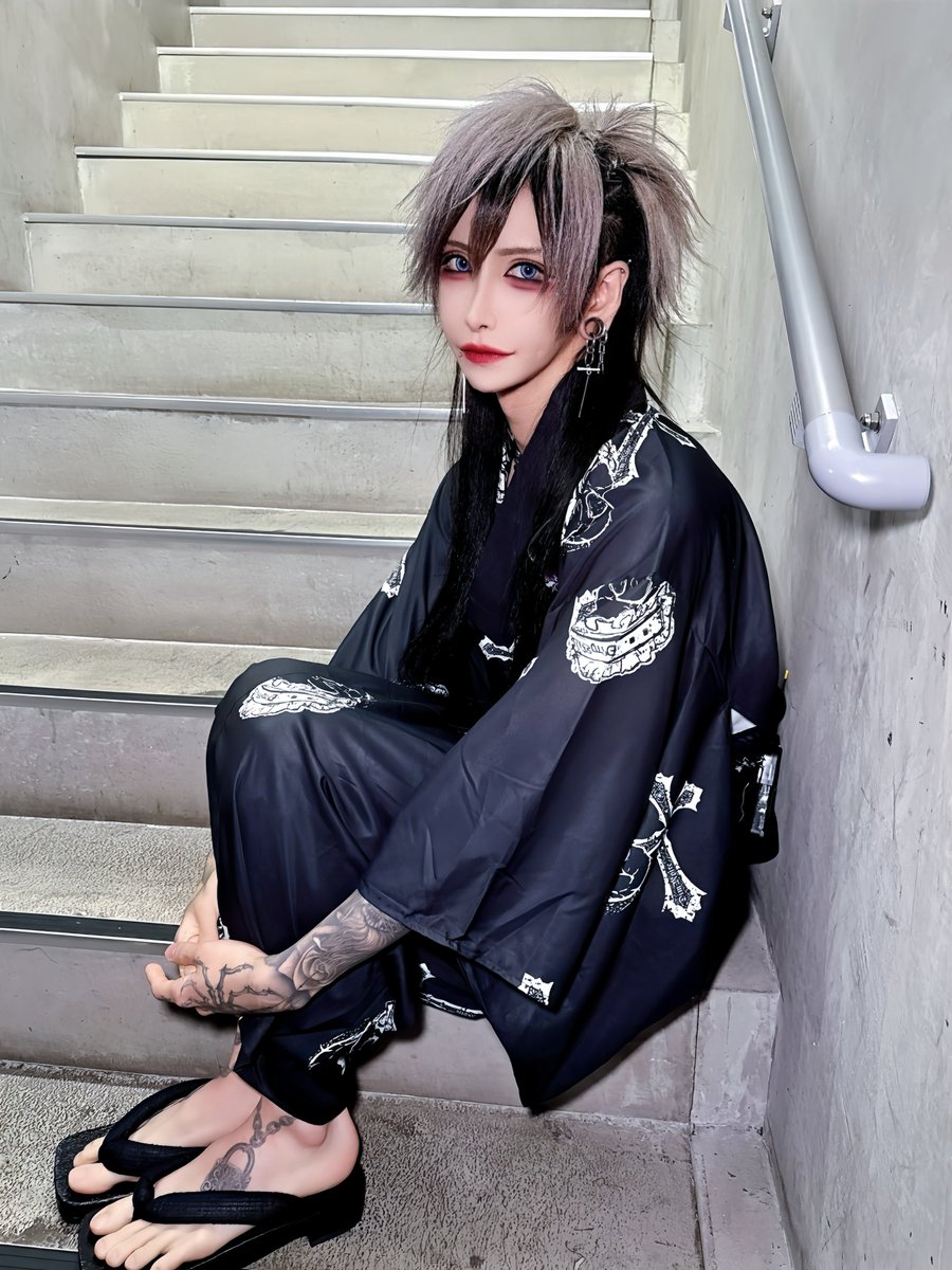 dennou_meno's tweet photo. このめろい男だれ？君の好きな人？ https://t.co/x6IfmLIdc1