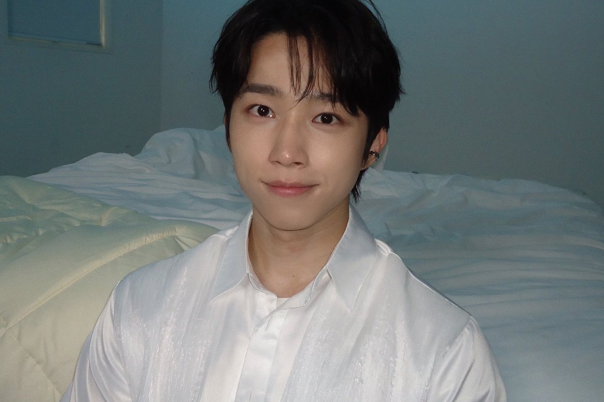 lluvmyblue's tweet photo. 필카 미남을 좋아한다는 것   ... https://t.co/lG3N00Al9B