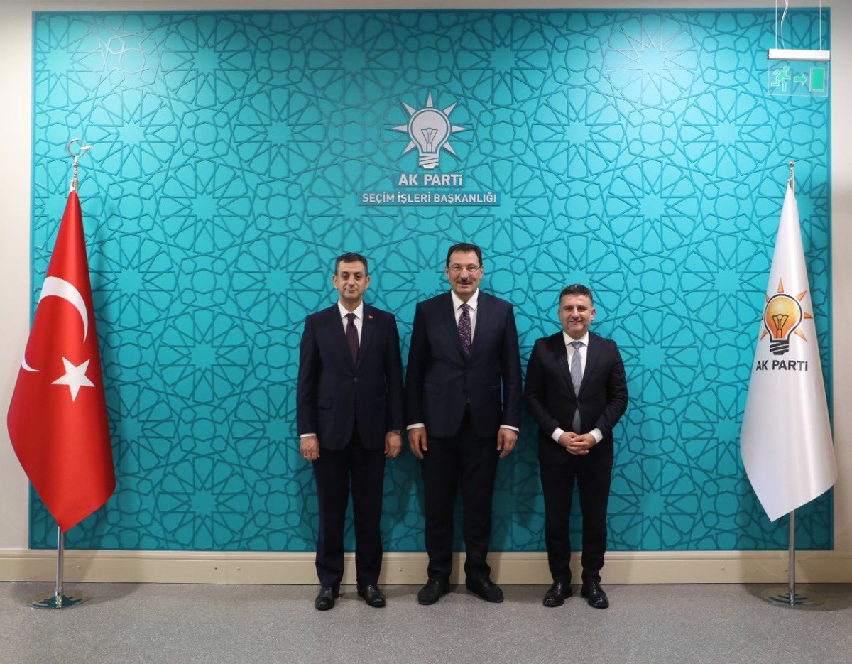 slckkurt's tweet photo. 📍 AK Parti Genel Merkez

Genel Başkan Yardımcımız, değerli büyüğümüz Ali İhsan Yavuz’u Genel Merkezimizde ziyaret ettik.

İlçemizde yürüttüğümüz çalışmalar ile planladığımız projeleri arz ederek istişarelerde bulunduk.

İlçemize verdiği desteklerden dolayı değerli Genel Başkan Yardımcımıza teşekkür ediyorum.