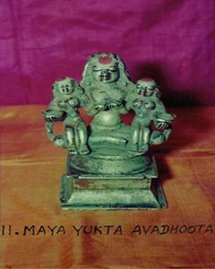 DharmicDoge's tweet photo. @SoiBoob What's with the Swami Samartha slander? His body possesses the same physical lakshanas as Narayana. Also, much of His behavior is also displayed by Dattatreya in Markandeya Purana where He pretends to be drunk while being naked with Lakshmi on his lap. https://t.co/r4TimRpiaY