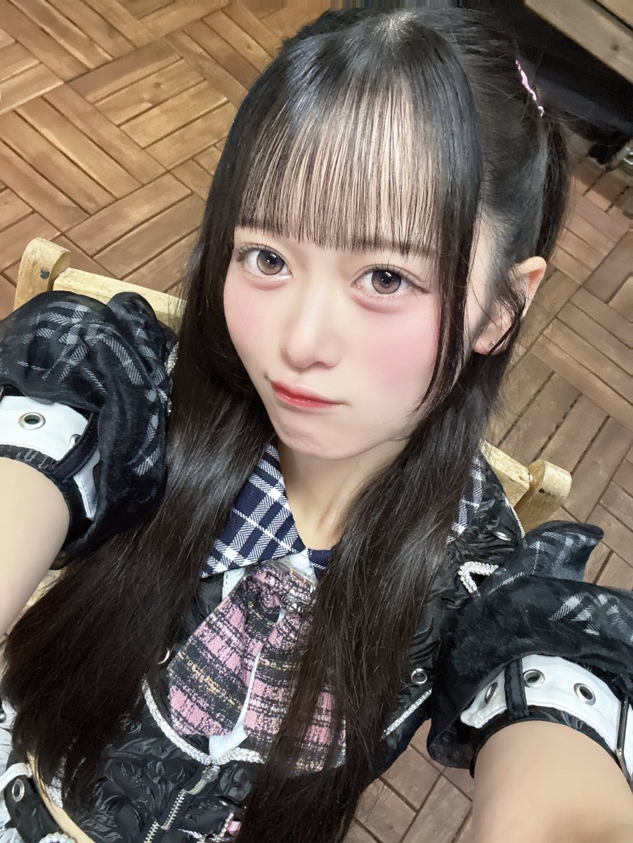 mrml_MIKOTO's tweet photo. ねぇまだ気づいてないの…？ https://t.co/EVaImsOGyg