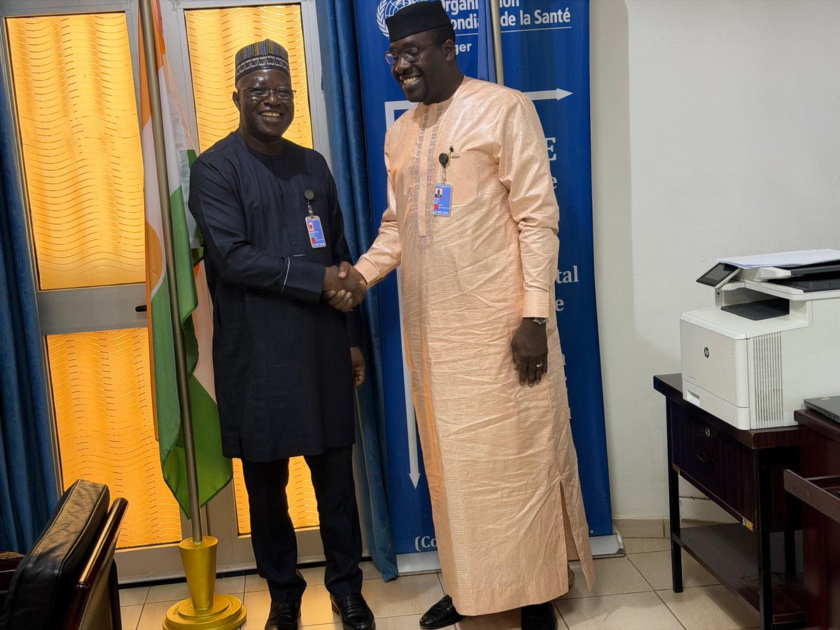 PnudNiger's tweet photo. 🤝 @PNUDNiger et @OMS_Niger renforcent leur collaboration pour accompagner le Gouvernement du Niger.

Transition énergétique, coordination inter-agences et mobilisation conjointe avec la @FAO autour du Fonds pandémique au cœur des échanges.

#Niger #Santé #ODD https://t.co/Wdkwi3a2XQ