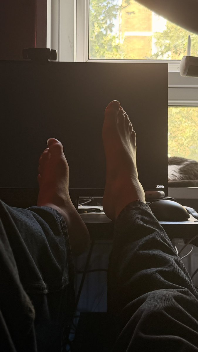 feets4Sl4ves's tweet photo. I hope my feet make your pig brains relapse 🥵 https://t.co/KoABvUuGWm
