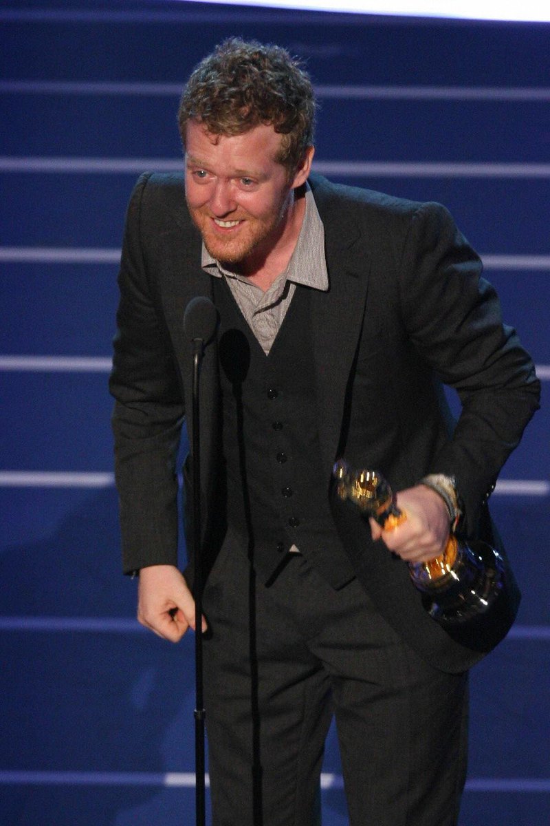 ScrollStopper9's tweet photo. Oscar-Winning Voice Falls Silent 💔

Irish musician Glen Hansard, best known for the Oscar-winning song Falling Slowly from Once, has died at 56 in a motorcycle crash near Dublin. Tributes are pouring in for the acclaimed singer-songwriter and actor. https://t.co/W98AaRoc6L