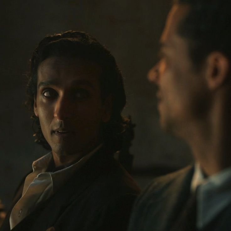 maavimae's tweet photo. loumand 1790s au where louis is a painter who's obliged to paint a wedding portrait of a young man https://t.co/5w4jTzMG1U
