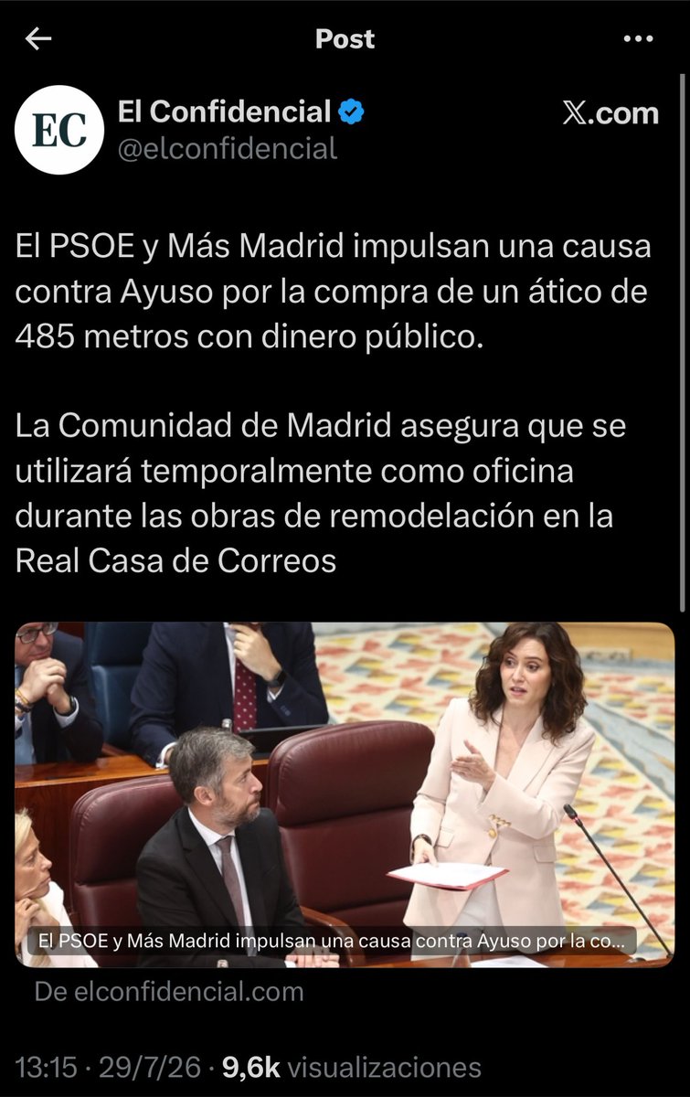 DiegoRBCA's tweet photo. Son dos noticias de hoy:

La primera es sobre Pedro Sánchez, donde dan todo lujo de detalles sobre las cantidades y hacen un ejercicio de memoria respecto al año pasado.

La segunda noticia es sobre Isabel Díaz Ayuso, aquí no dan ningún detalle del ático de lujo en Chamberí, valorado en 6 millones de euros, ni hacen ningún tipo de ejercicio de memoria respecto al resto de áticos relacionados con Ayuso. Lo llaman “causa contra”, cuando lo ha destapado El País con una labor de investigación de meses. Un lenguaje que parece teledirigido por la Puerta del Sol.

Tenemos un problema grave con la desinformación y no solo en los pseudomedios.