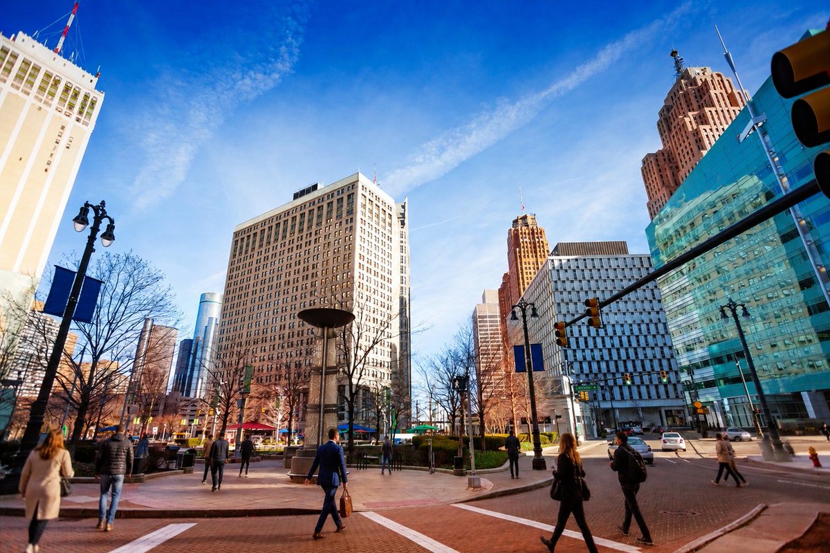 PenobscotDet's tweet photo. Just a short walk from Campus Martius Park, tenants at The Penobscot enjoy events, food trucks, concerts, dining, and one of Downtown Detroit's most vibrant gathering places.

Schedule a tour at https://t.co/gbcHjXS14p.

#CampusMartius #DowntownDetroit #PenobscotBuilding https://t.co/abJeicMdCY