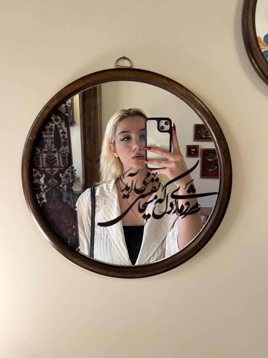 lily tweet media