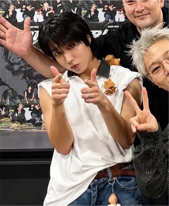 hanmoonss's tweet photo. THE CONCEPT OF HIM https://t.co/GuWcvQWO3G