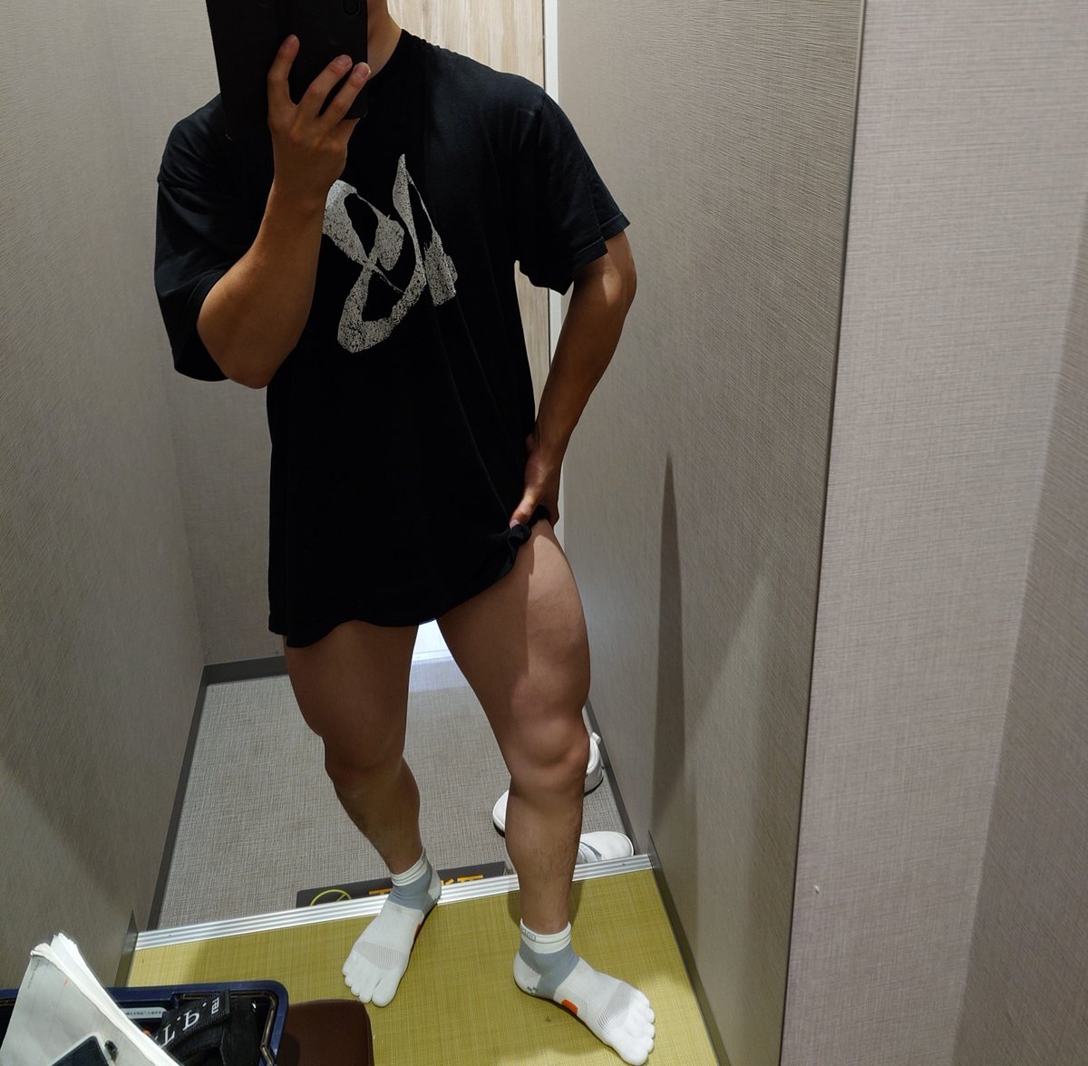 mm_tw1109's tweet photo. 脚よ大きくなれー！ https://t.co/qcxiQsDFW6