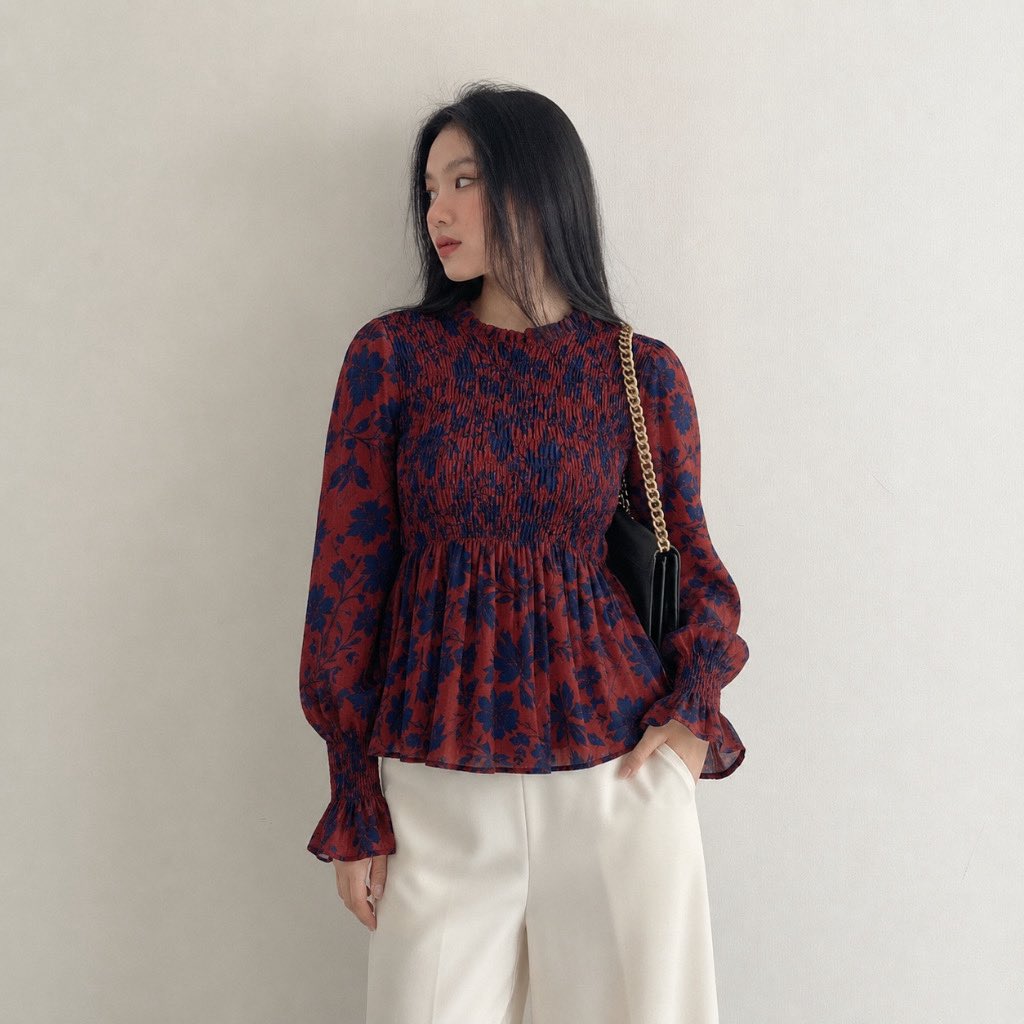 brbiiyy's tweet photo. finally nemu baju motif yang coraknya ga terlalu heboh dan ttp keliatan elegant pas dipake😭 (yang terpenting harganya affordable🤫🤐) https://t.co/zPMW1ahMY2