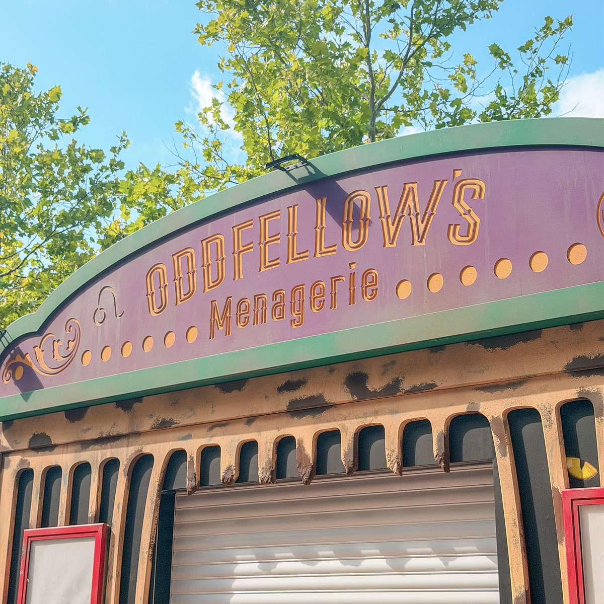 OrlandoInformer's tweet photo. NEW🍴Halloween Horror Nights food booths have begun appearing in Universal Studios Florida! #HHN35 https://t.co/xfuNDfTddr