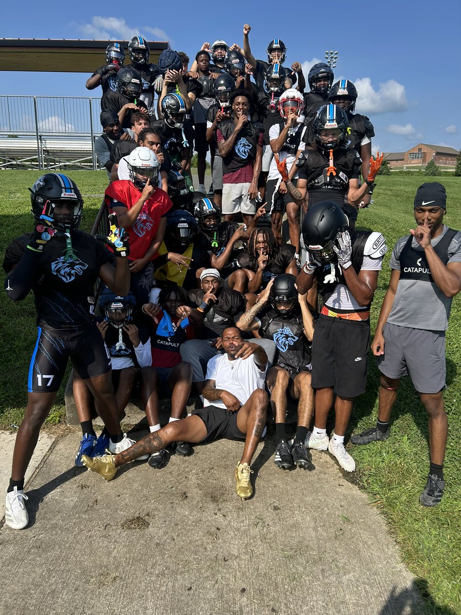 jayvionmaldon22's tweet photo. Click Here to support the @LoudounSportsAC Athletics Fundraiser 2026
https://t.co/hBztEh7FSK https://t.co/ugQXduYDNZ