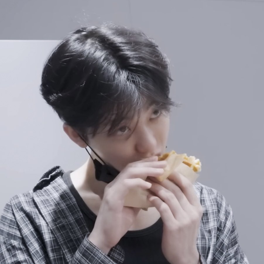 fallinkmm's tweet photo. 냠냠 ˳ ˳ ♡︎ https://t.co/X6kEX9ByAu
