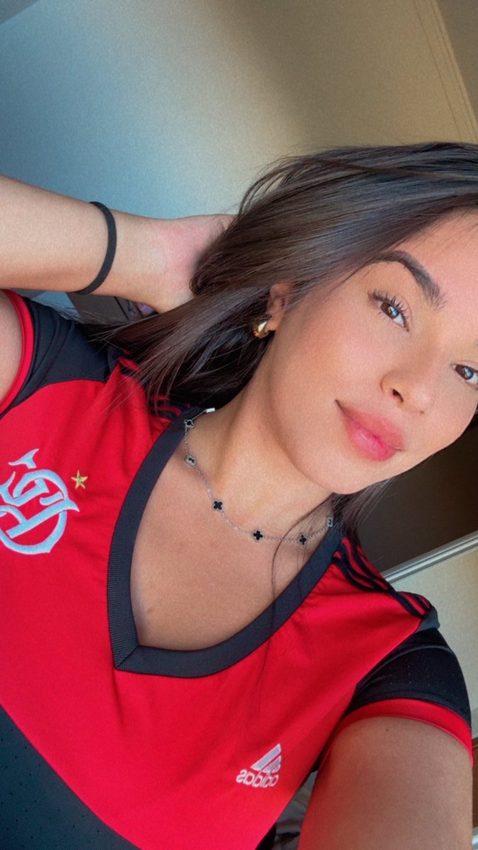 mariikirch's tweet photo. Hoje tem Flamengo, e se perder ou empatar eu vou ficar muito revoltada, então faça-me o favor @Flamengo 🙂⚫️🔴

#flamengo https://t.co/60KvoOVqxg