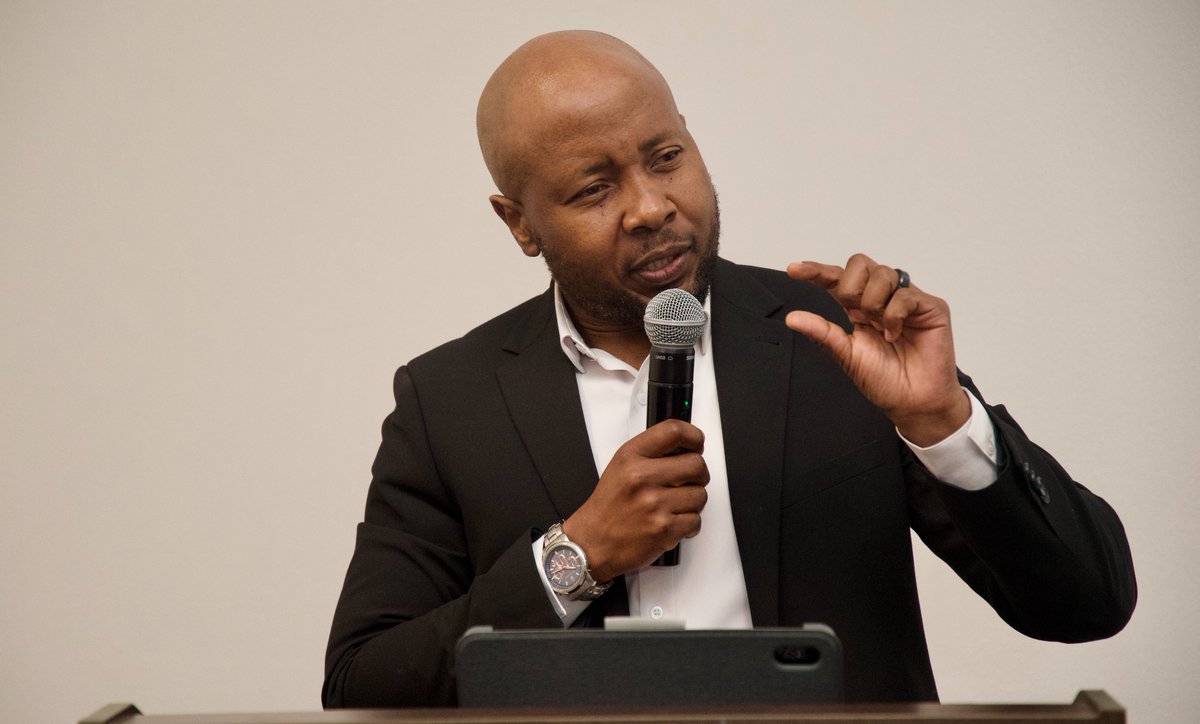 RAF_SA's tweet photo. The RAF hosted its Ethics Ambassadors and Compliance Champions Induction, reinforcing our integrity and accountability.
Keynote speaker Prof. Themba Maseko from the Wits School of Governance shared valuable insights on ethical leadership and good governance.

#ICare² #Ethics #RAF https://t.co/mkEHWHOmUK