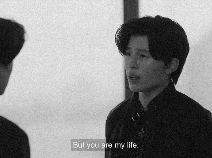 ppondluvv's tweet photo. "but you are my life............" https://t.co/bPE5I1oegL