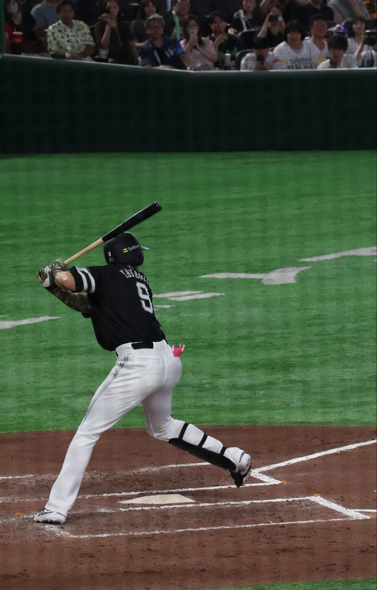 _fs_18sy2's tweet photo. プラスワンのレジェンド

#柳田悠岐
#hawks
#坂本勇人
#giants
#マイナビオールスターゲーム2026 https://t.co/ALAv8Ael2c