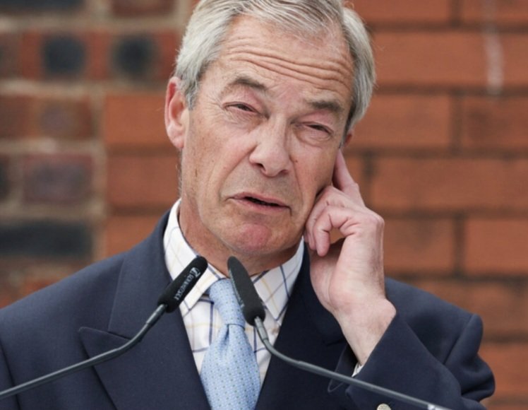 Tush27J's tweet photo. Nigel Farage is throwing another strop. This time the sulks are because he was not invited to the cross party talks re social care. 
A few tips for Nige.

a) He's not an MP.
b) He's a one trick pony.

#SocialCare https://t.co/0ZTXbtynH7