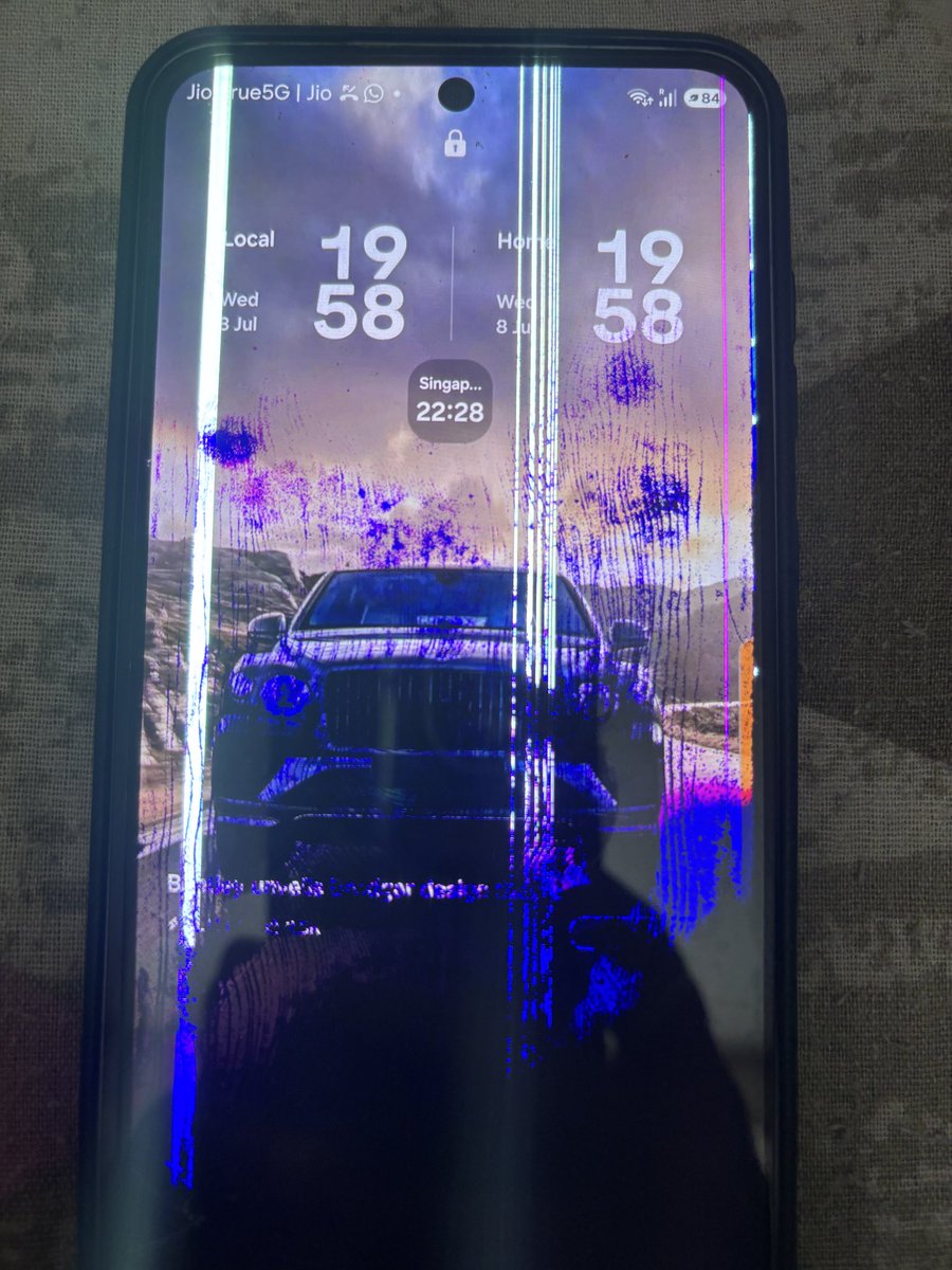 semsanjay's tweet photo. @SamsungIndia @jagograhakjago @SamsungMobileUS @Samsung  

I purchased a Samsung A23 less than 9 months ago, and the screen suddenly went completely black without any drop, water damage, or physical impact. The service center says it's not covered under warranty, https://t.co/1zo84ZDLND