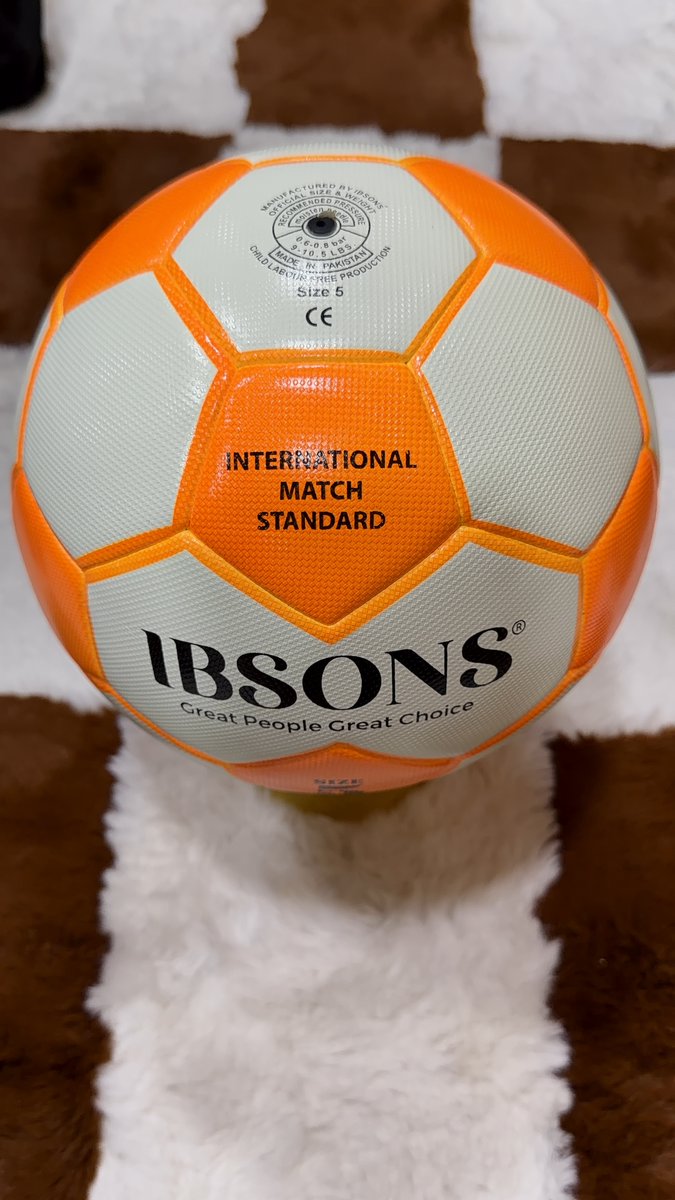 ibsonsgroup's tweet photo. IBSONS HYBRIDE SOCCER MATCH BALL https://t.co/f7nTQqmkHV