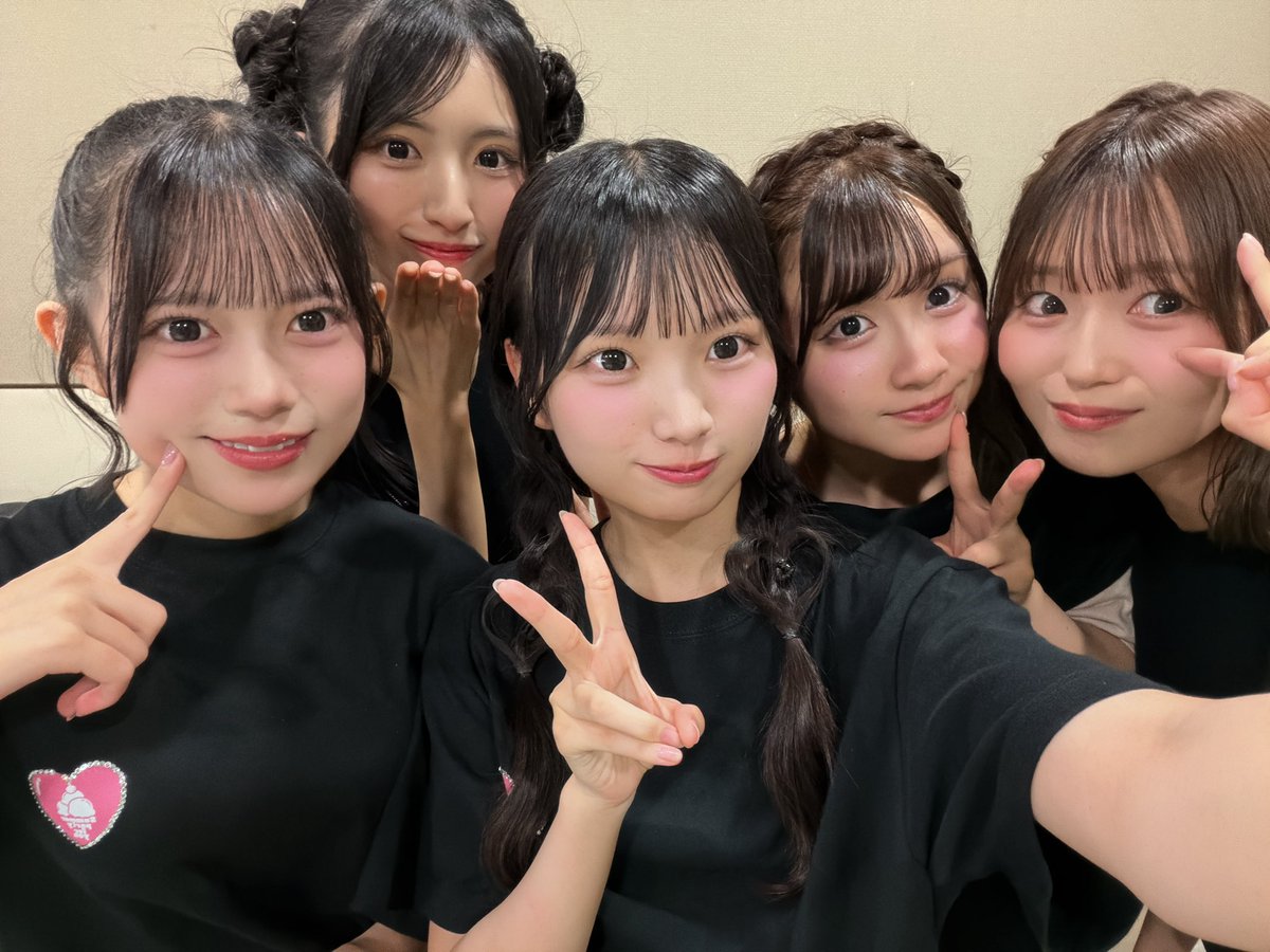 endo_rino_'s tweet photo. #レインツリーサマパ2026 🩷🩵
ありがとうございました！
1部も2部も完売✨️最高な夏の思い出になったよー😭💞来てくださった方、配信から見てくださった方、本当にありがとう！！

みんながだーーいすきだよーー👶🏻♡♡
次のワンマンコンサート、韓国と渋谷、絶対会いに来てね🥹🥹！ #RainTree https://t.co/0miNYOdkGw