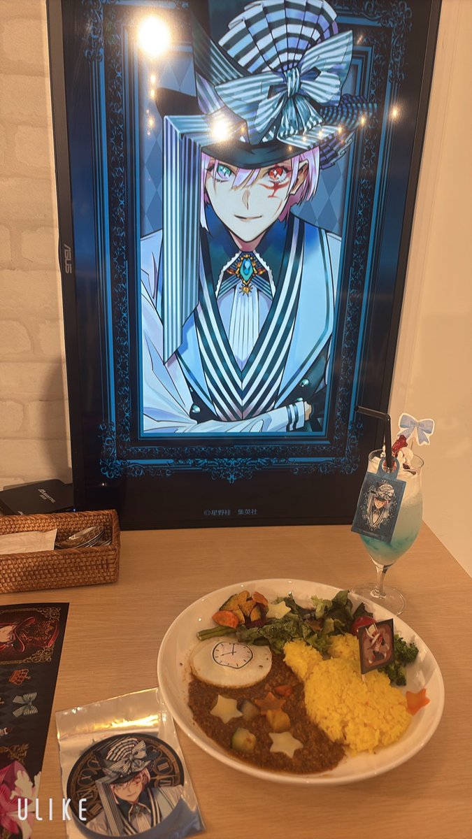 hthh11's tweet photo. Dグレカフェ可愛かったー☕️ https://t.co/XfrsQtjdAw