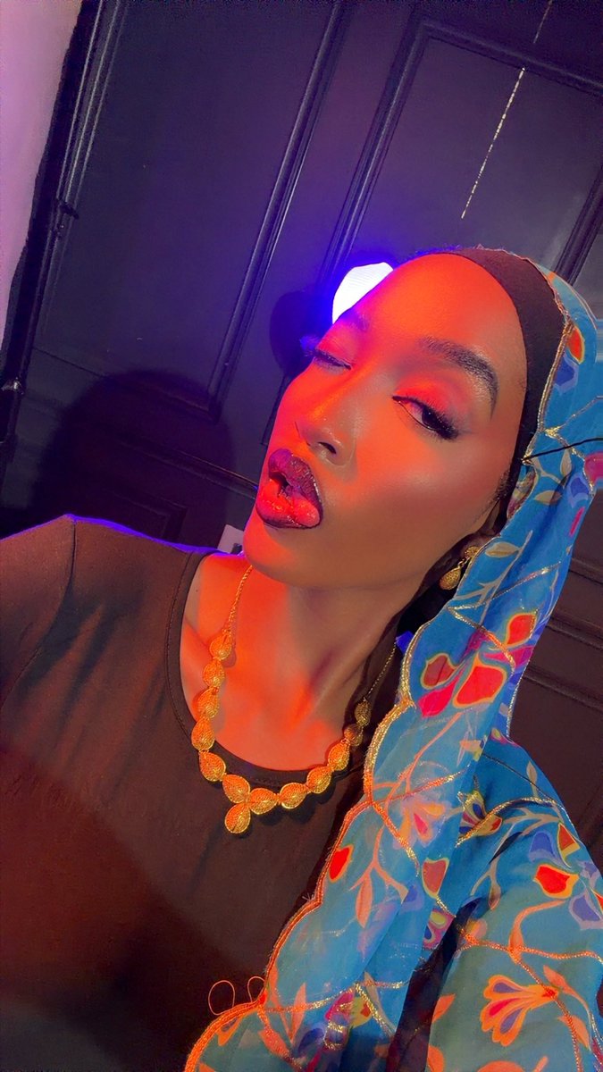 blue_thopia's tweet photo. OOTD🤭💙

#Bluethopia 
#BBNaija https://t.co/V79hAD84V9