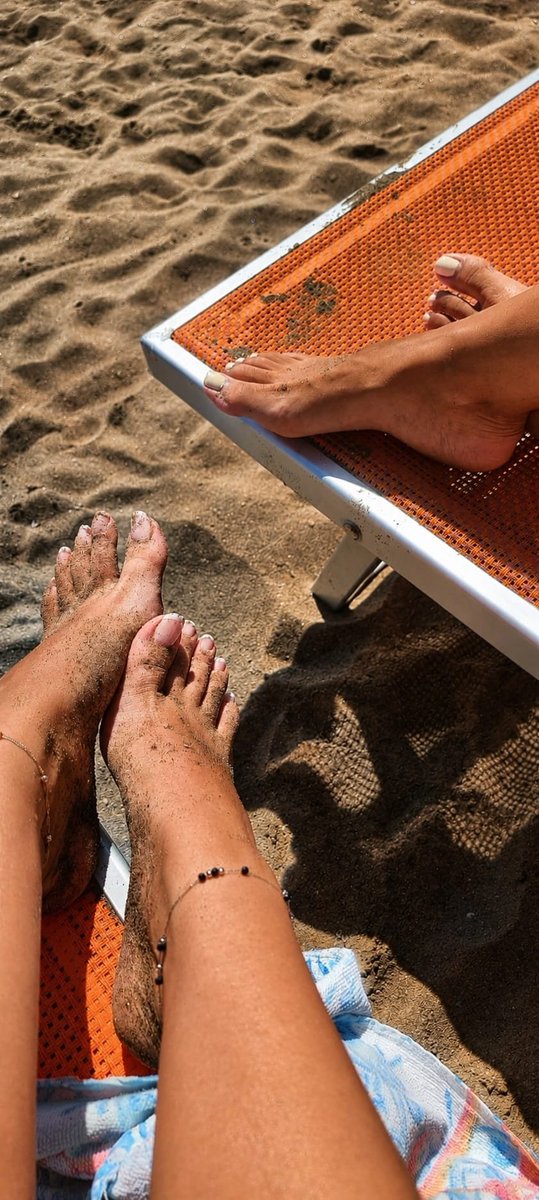 Imselen_02's tweet photo. Relax 🌊🏖
👭

#sea #feet #feetfetısh #cam4 #sun
#footfetish #feetlovers #pedicure https://t.co/kHYhKJNR4l