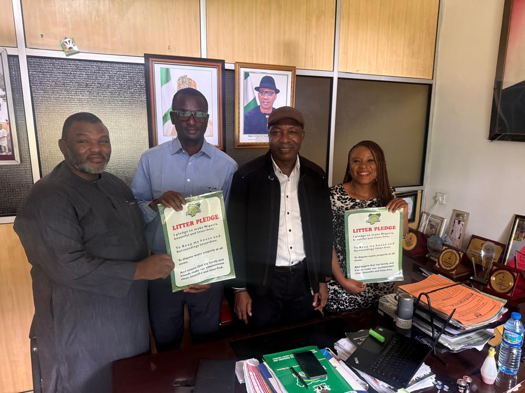 LAPO_MFB's tweet photo. Building a greener Nigeria takes collaboration. 🤝🌍

LAPO Microfinance Bank recently engaged with NESREA to strengthen our shared commitment to sustainability, climate resilience, and environmental responsibility.

Together, we’re advancing responsible finance, supporting sustainable development, and helping build a cleaner, greener, and more resilient Nigeria.

#LAPOMicrofinanceBank #NESREA #ImprovingLives #Sustainability #ClimateAction