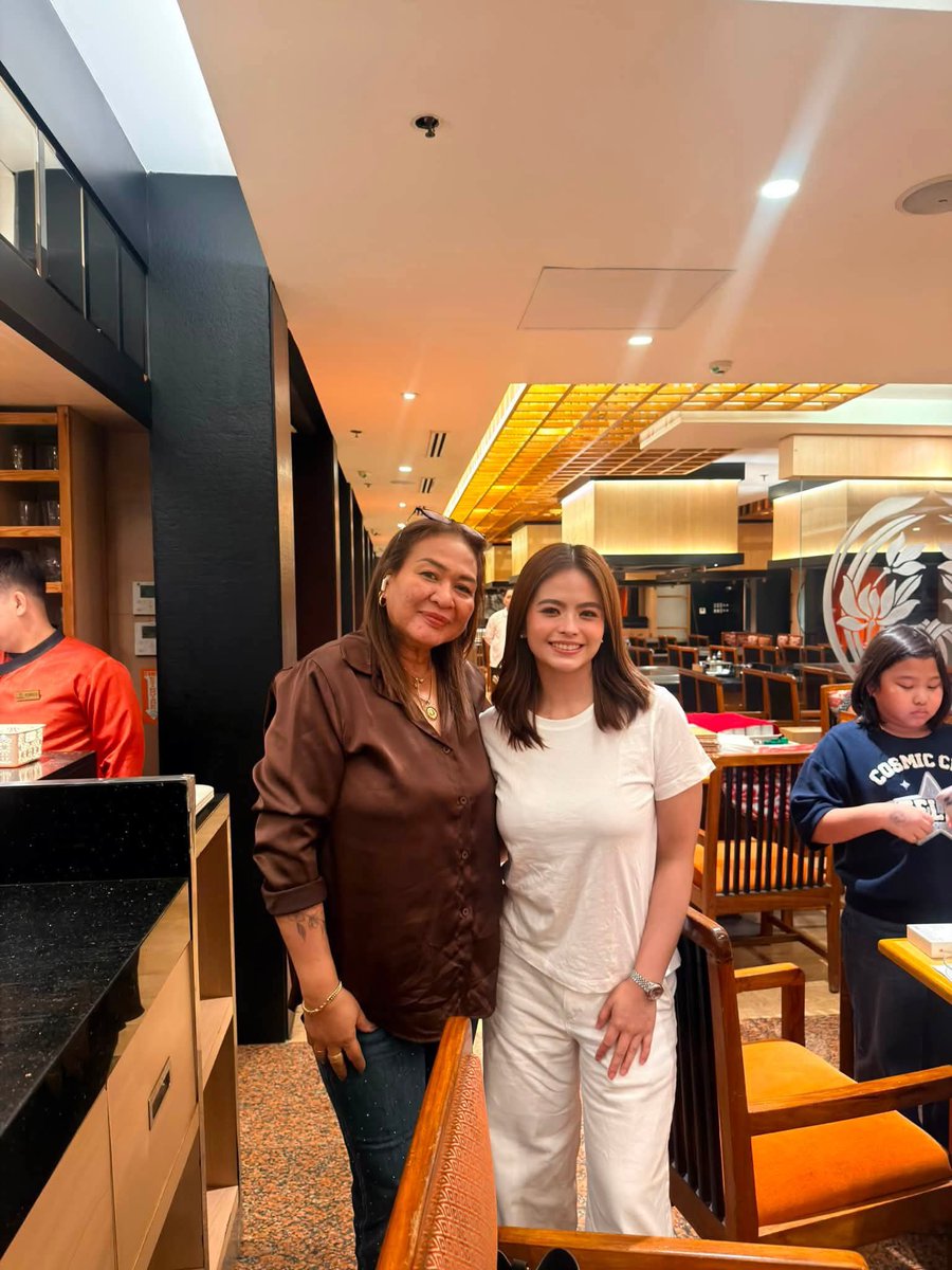 leejavate's tweet photo. O to the M to G!!! 😍😍😍😍 https://t.co/2WEzscPEdR